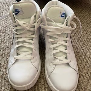 Nike court royal 2 mid